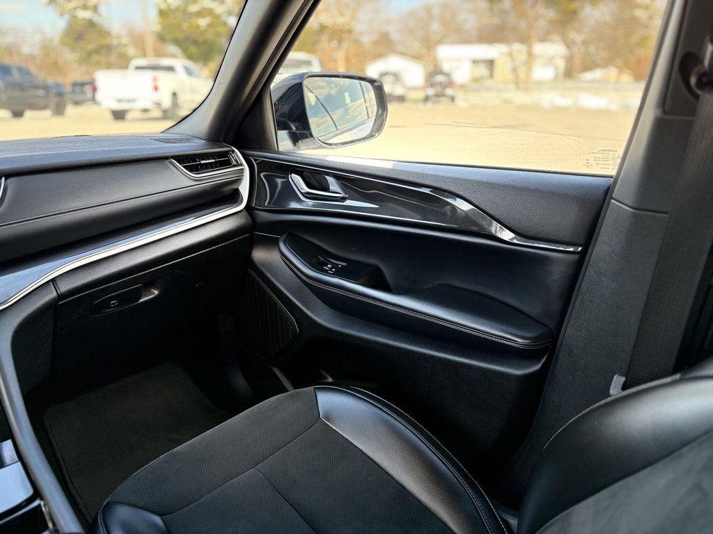 used 2023 Jeep Grand Cherokee L car, priced at $29,900