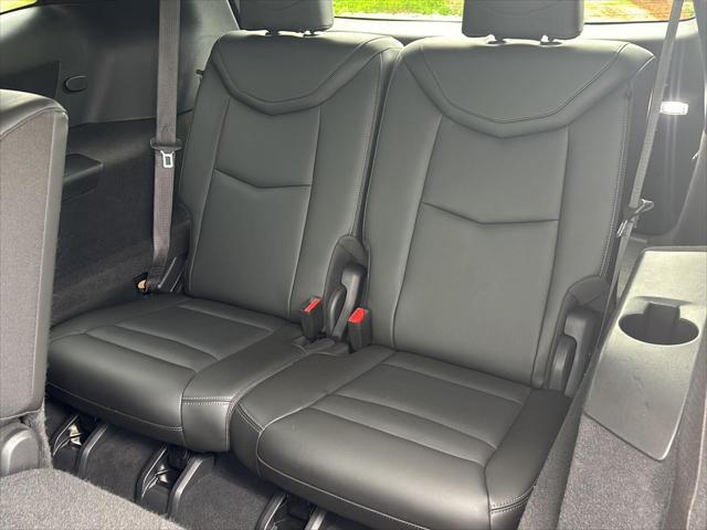 used 2023 Cadillac XT6 car, priced at $35,995