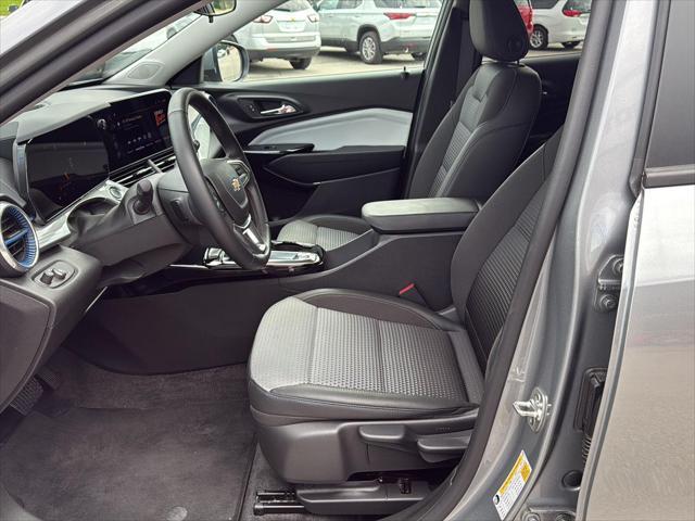 used 2024 Chevrolet Trax car, priced at $25,300
