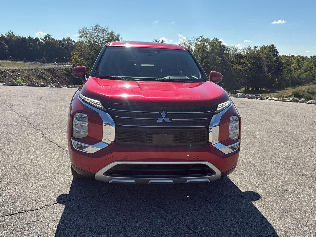used 2024 Mitsubishi Outlander car, priced at $25,800