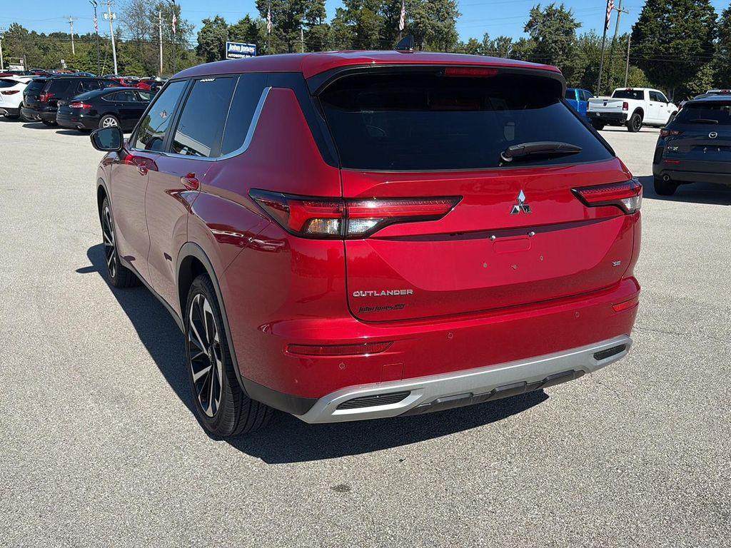 used 2024 Mitsubishi Outlander car, priced at $25,800