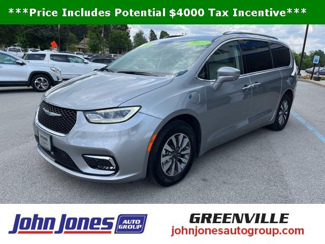 used 2021 Chrysler Pacifica Hybrid car, priced at $20,125