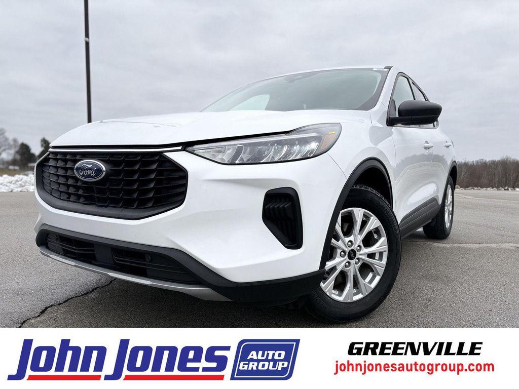 used 2025 Ford Escape car, priced at $23,500