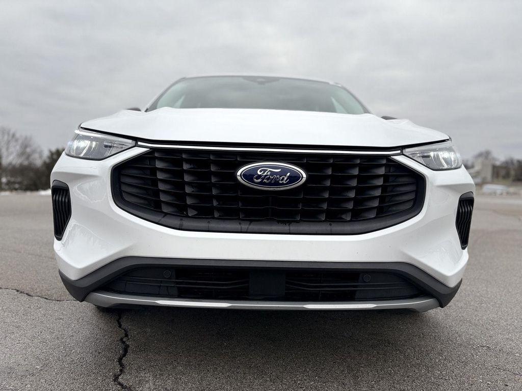used 2025 Ford Escape car, priced at $23,500