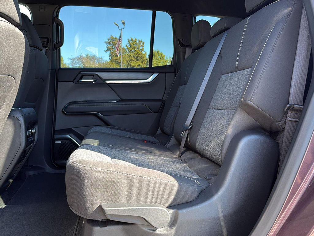 used 2025 GMC Acadia car, priced at $34,388