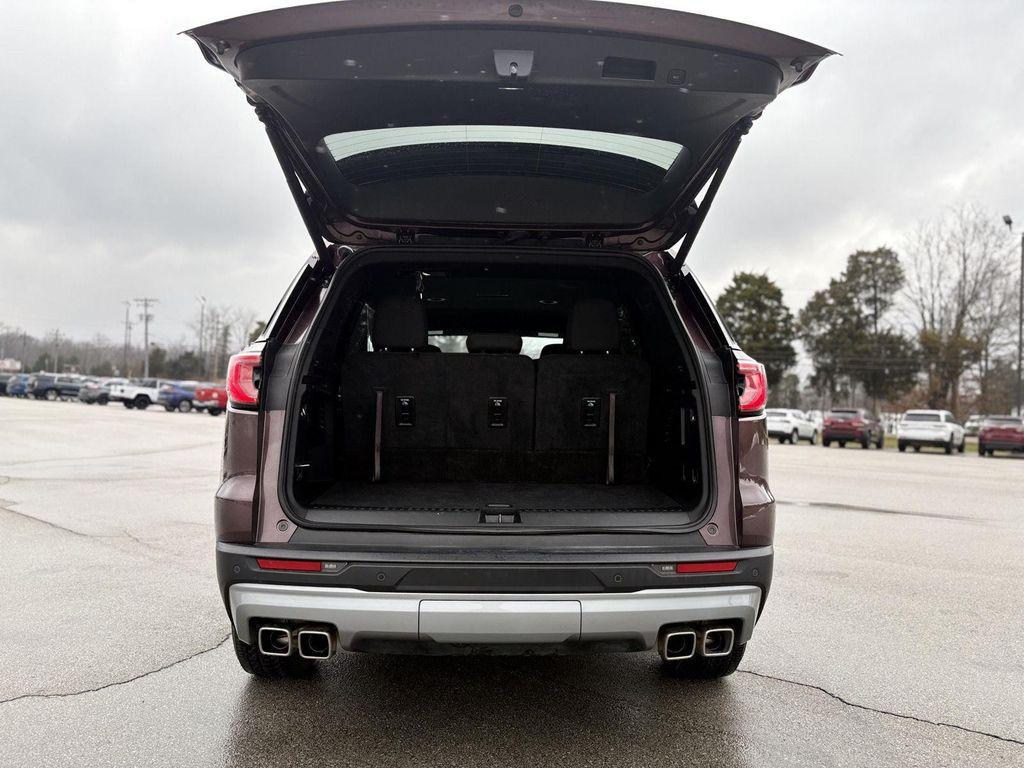used 2025 GMC Acadia car, priced at $33,995