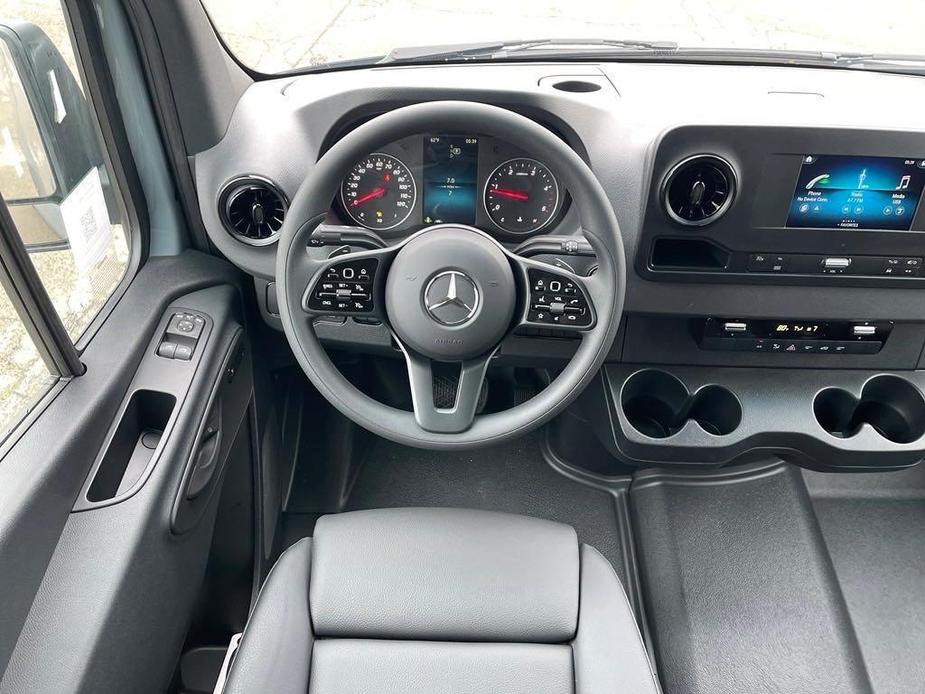 new 2024 Mercedes-Benz Sprinter 2500 car