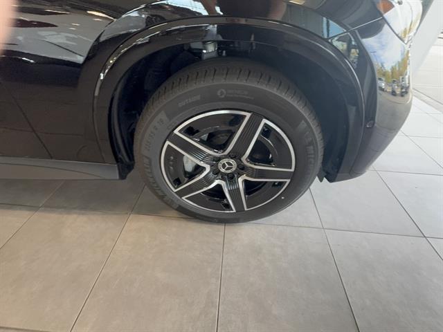 new 2025 Mercedes-Benz GLC 300 car, priced at $58,495