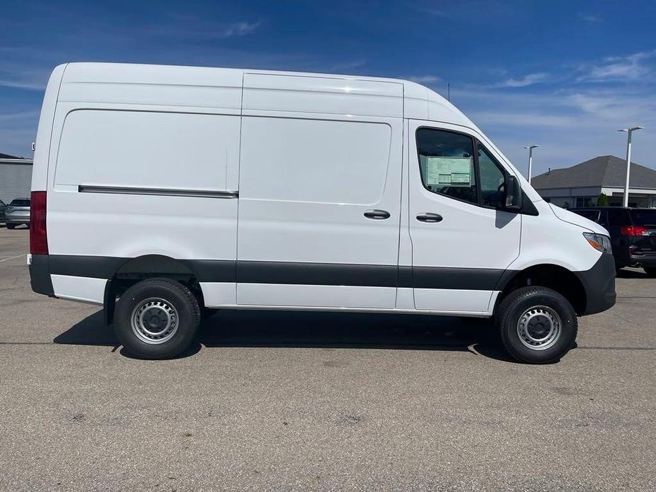 new 2024 Mercedes-Benz Sprinter 2500 car, priced at $69,053