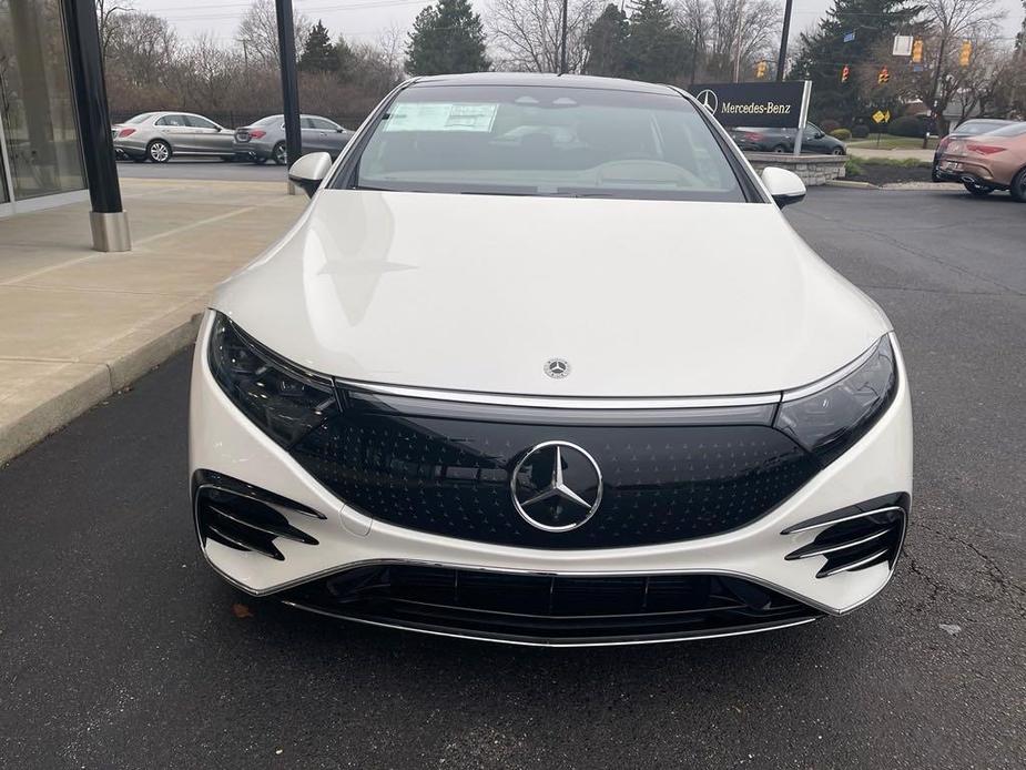 new 2023 Mercedes-Benz EQS 580 car, priced at $134,040