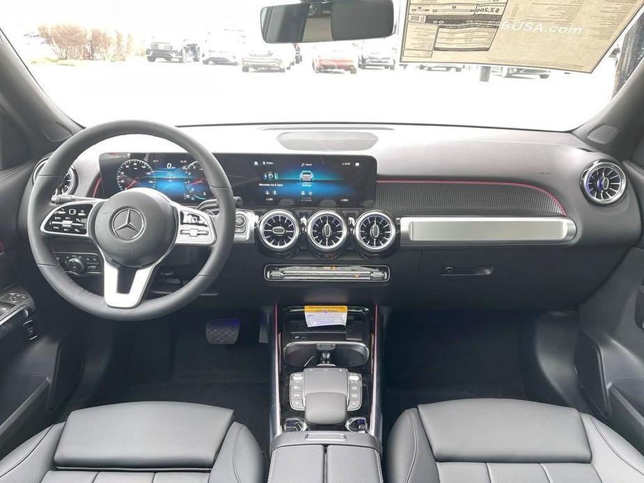 new 2023 Mercedes-Benz GLB 250 car, priced at $49,720