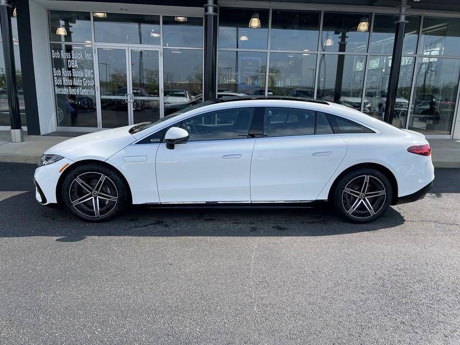 new 2023 Mercedes-Benz EQS 450 car, priced at $122,205