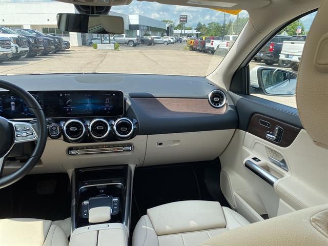 used 2021 Mercedes-Benz GLA 250 car, priced at $28,979