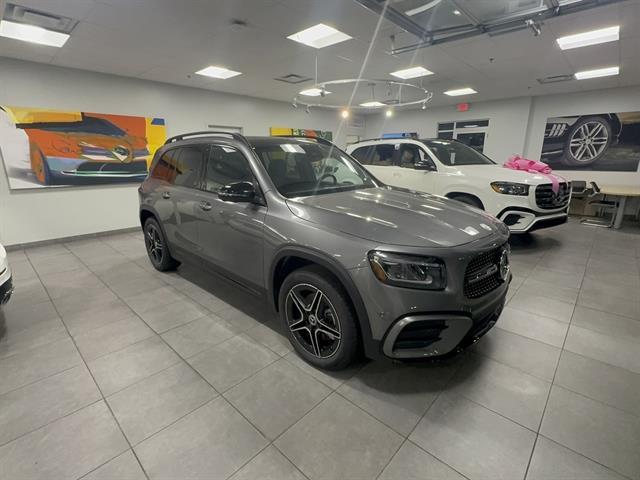 new 2025 Mercedes-Benz GLB 250 car, priced at $57,700
