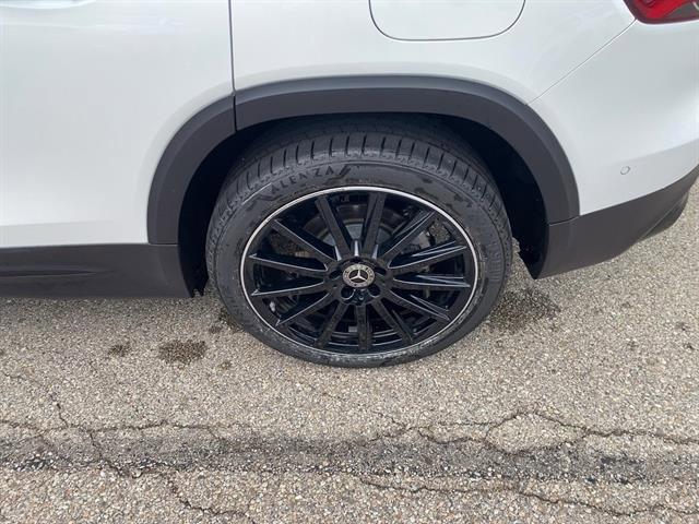 used 2021 Mercedes-Benz GLB 250 car, priced at $33,760