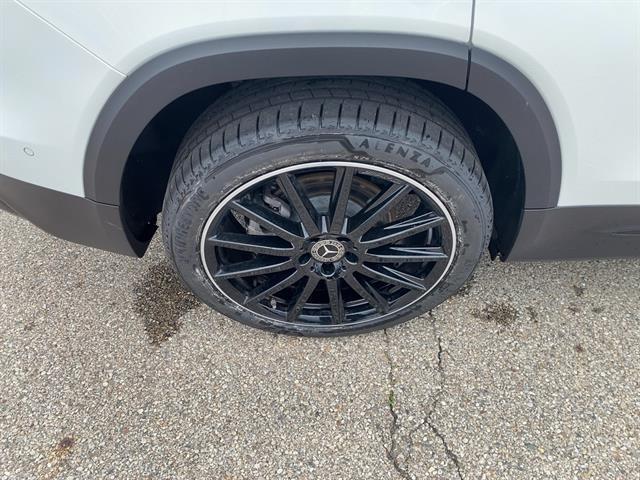 used 2021 Mercedes-Benz GLB 250 car, priced at $33,877