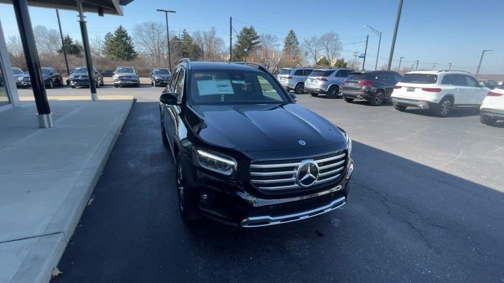 new 2024 Mercedes-Benz GLB 250 car, priced at $47,995