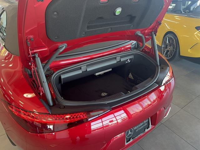 new 2026 Mercedes-Benz Maybach SL 680 Monogram Series car, priced at $233,950