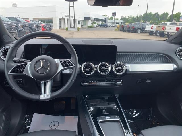 used 2025 Mercedes-Benz GLB 250 car, priced at $43,924