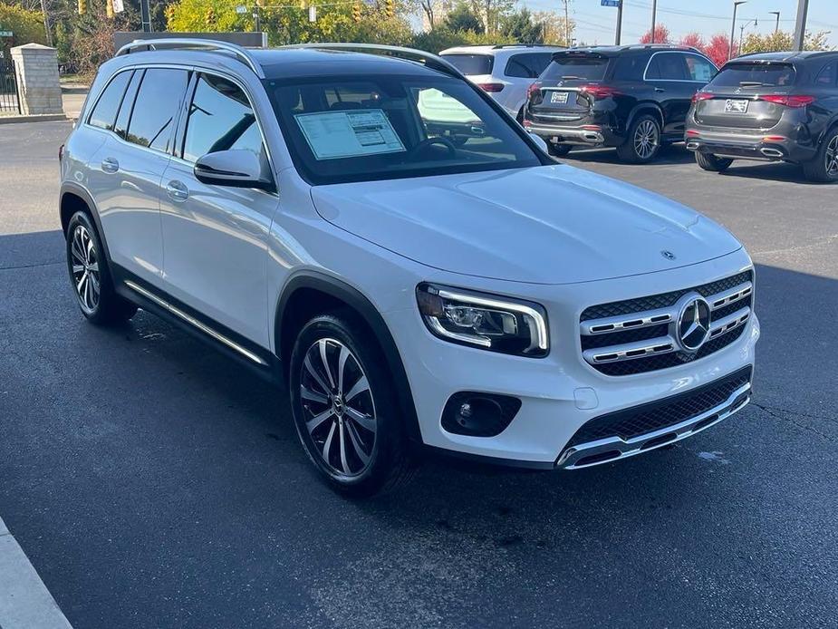 new 2023 Mercedes-Benz GLB 250 car, priced at $50,740