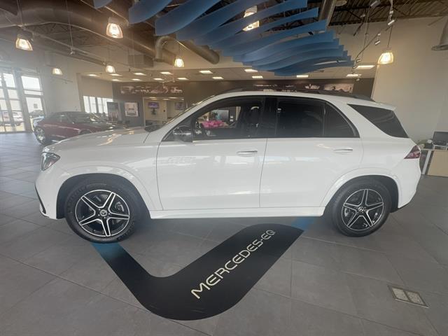 new 2025 Mercedes-Benz GLE 580 car, priced at $103,585