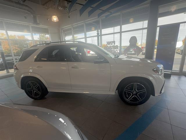 new 2025 Mercedes-Benz GLE 580 car, priced at $103,585