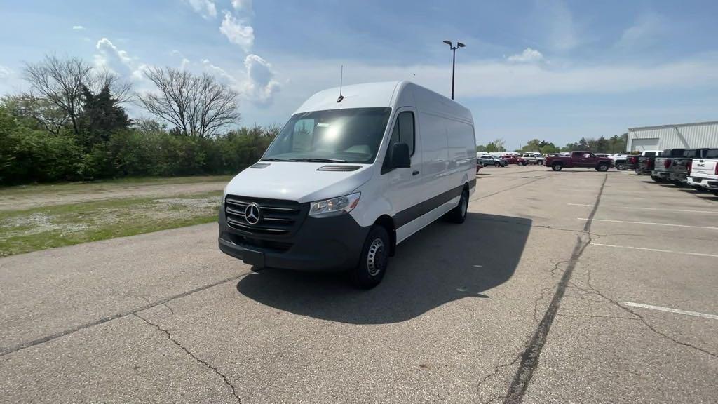 new 2024 Mercedes-Benz Sprinter 3500 car, priced at $70,695