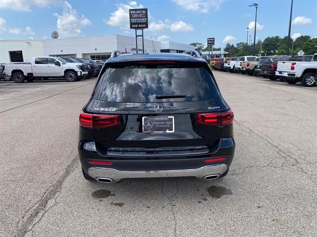 used 2025 Mercedes-Benz GLB 250 car, priced at $44,580