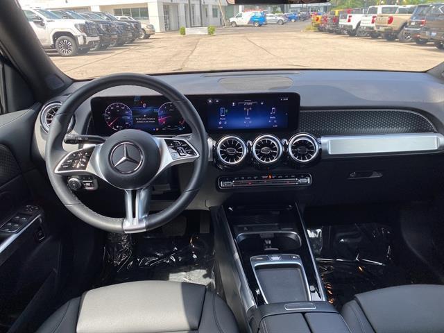 used 2025 Mercedes-Benz GLB 250 car, priced at $44,580