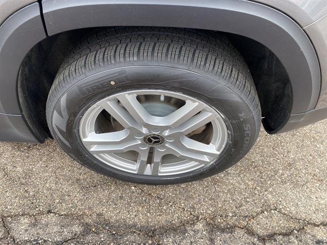 used 2022 Mercedes-Benz GLB 250 car, priced at $33,659