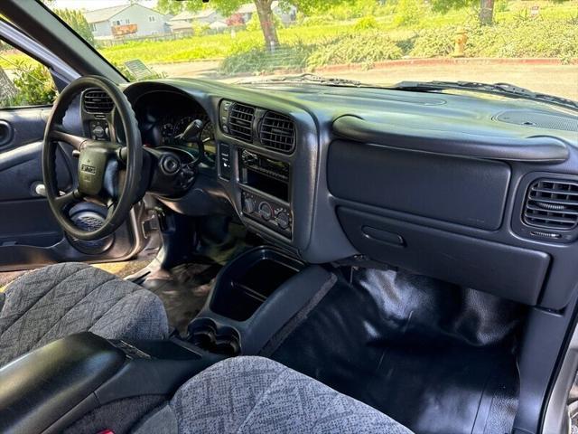 used 2002 GMC Sonoma car, priced at $7,995