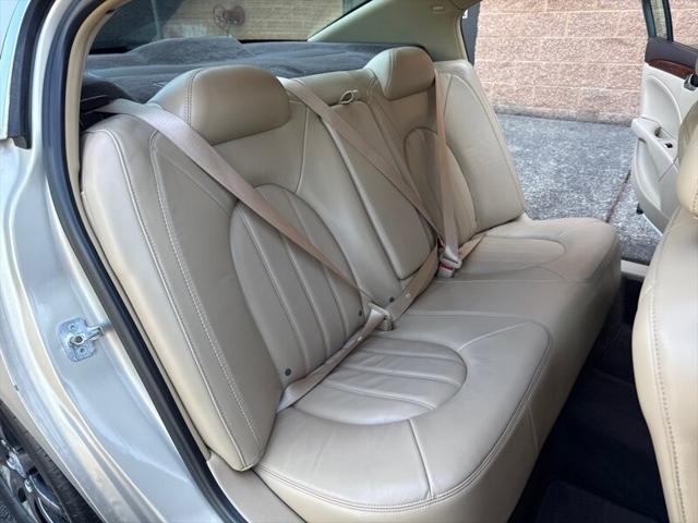 used 2007 Buick Lucerne car, priced at $6,995