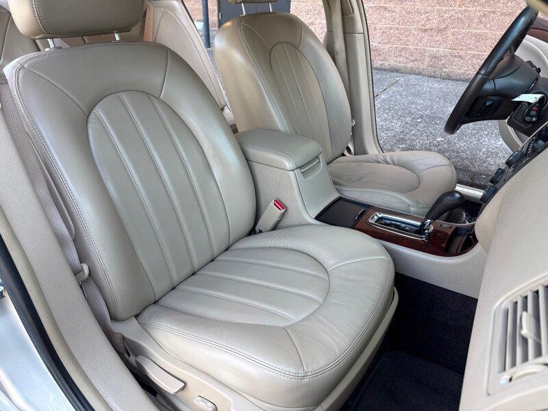 used 2007 Buick Lucerne car, priced at $6,995