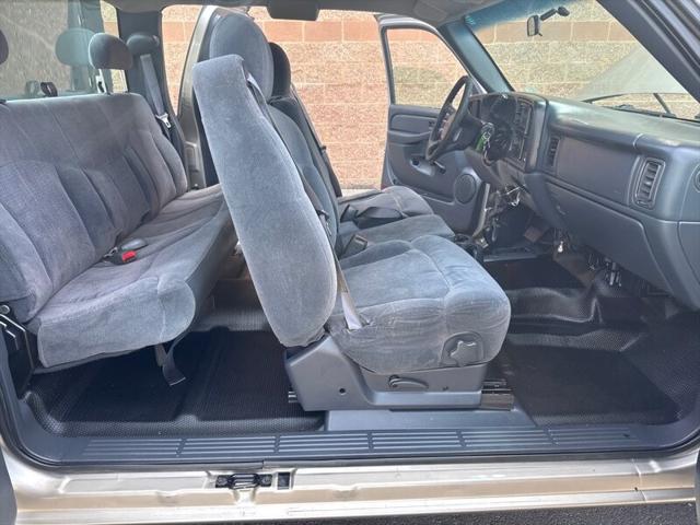 used 2001 Chevrolet Silverado 1500 car, priced at $10,995