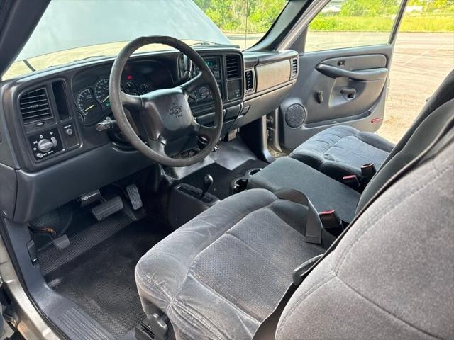 used 2001 Chevrolet Silverado 1500 car, priced at $10,995
