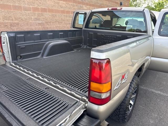 used 2001 Chevrolet Silverado 1500 car, priced at $10,995
