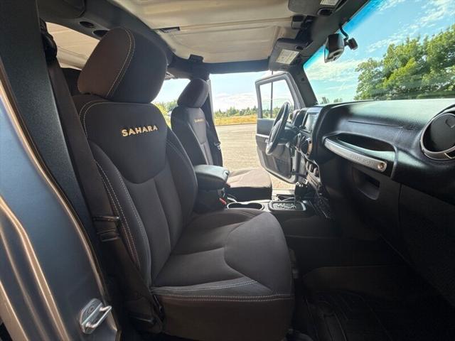 used 2014 Jeep Wrangler Unlimited car, priced at $18,995