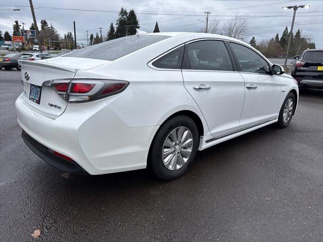 used 2016 Hyundai Sonata Hybrid car, priced at $8,995