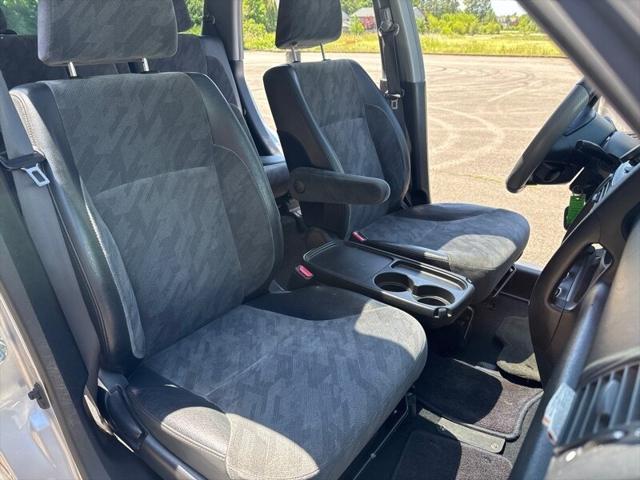 used 2004 Honda CR-V car, priced at $2,995