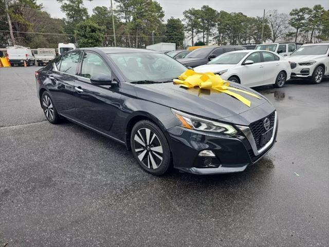 used 2020 Nissan Altima car, priced at $10,999