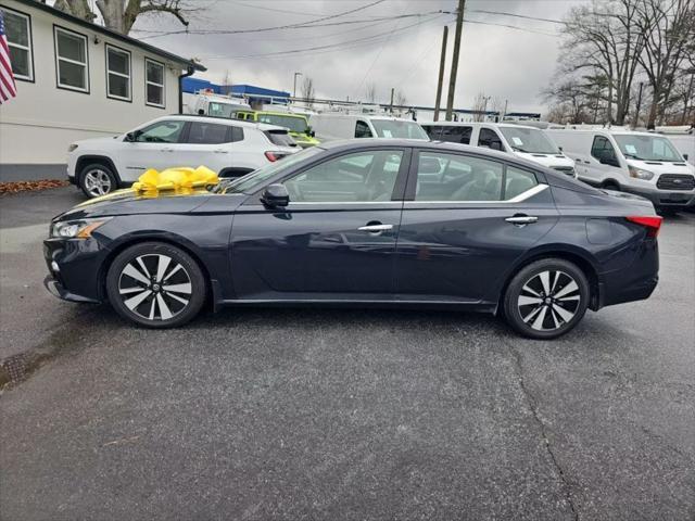 used 2020 Nissan Altima car, priced at $10,999