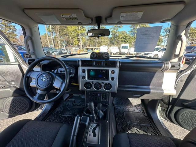 used 2008 Toyota FJ Cruiser car, priced at $14,999