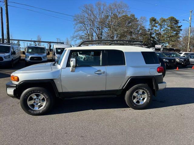 used 2008 Toyota FJ Cruiser car, priced at $14,999