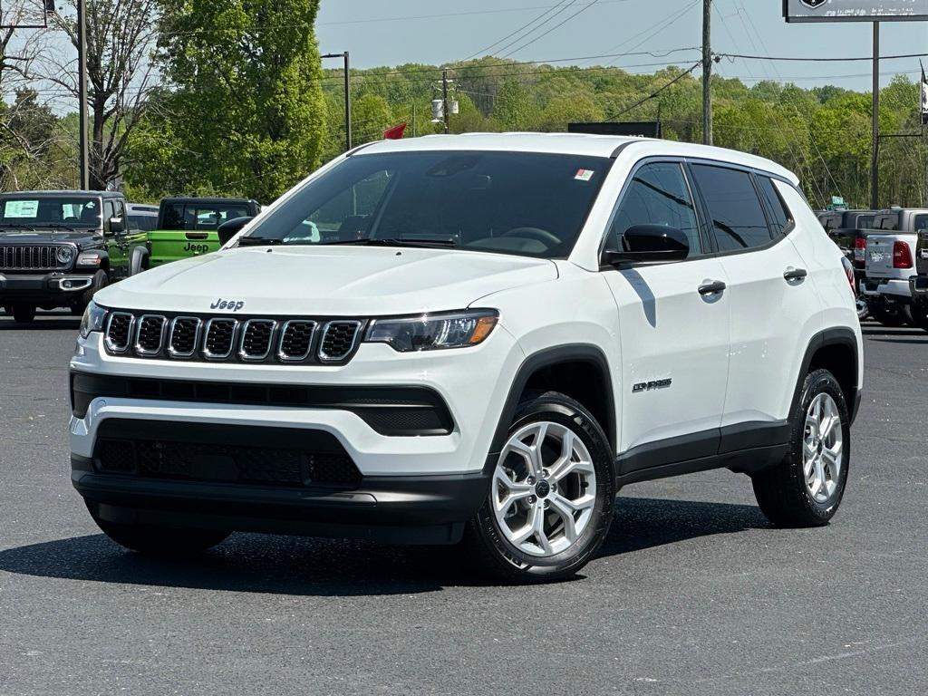 new 2025 Jeep Compass car, priced at $27,999