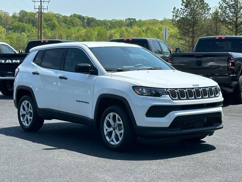 new 2025 Jeep Compass car, priced at $27,999
