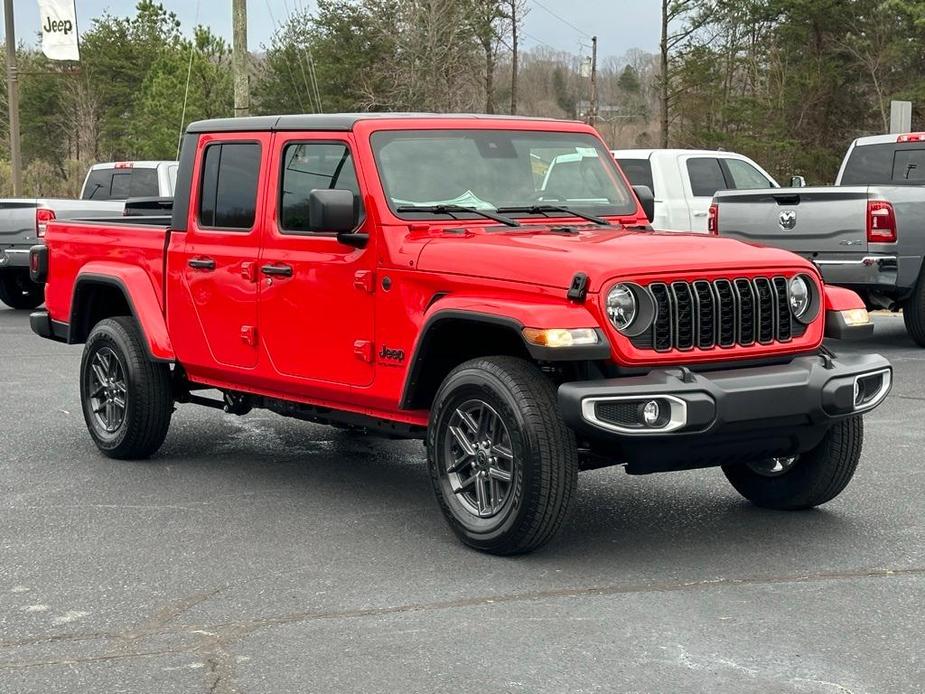 new 2024 Jeep Gladiator car, priced at $35,497