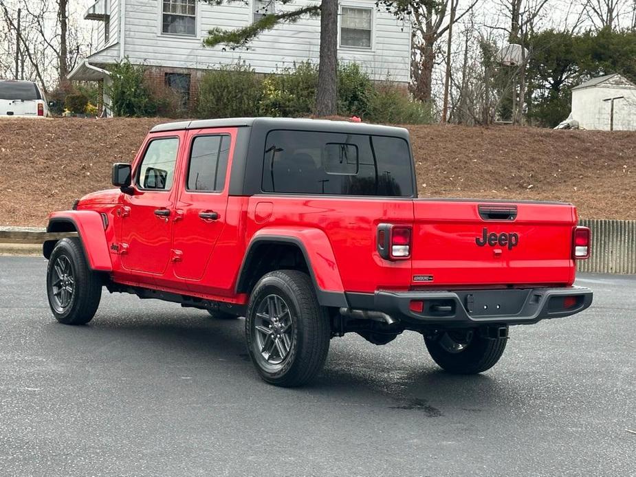 new 2024 Jeep Gladiator car, priced at $35,497