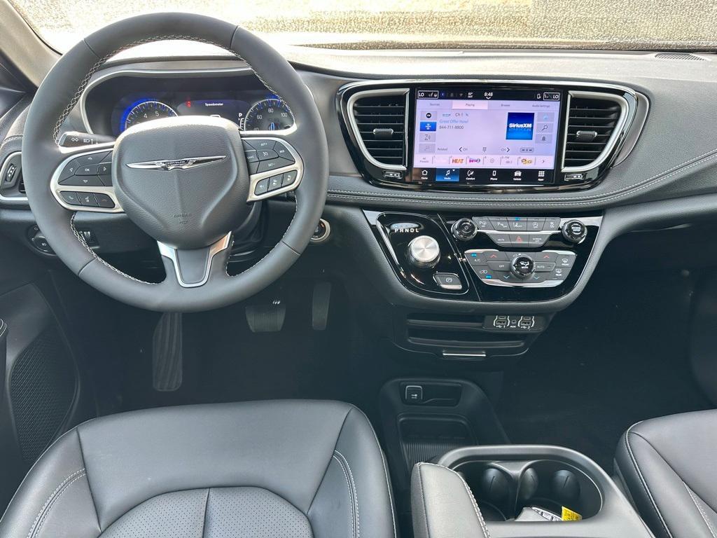 new 2025 Chrysler Pacifica car, priced at $39,995