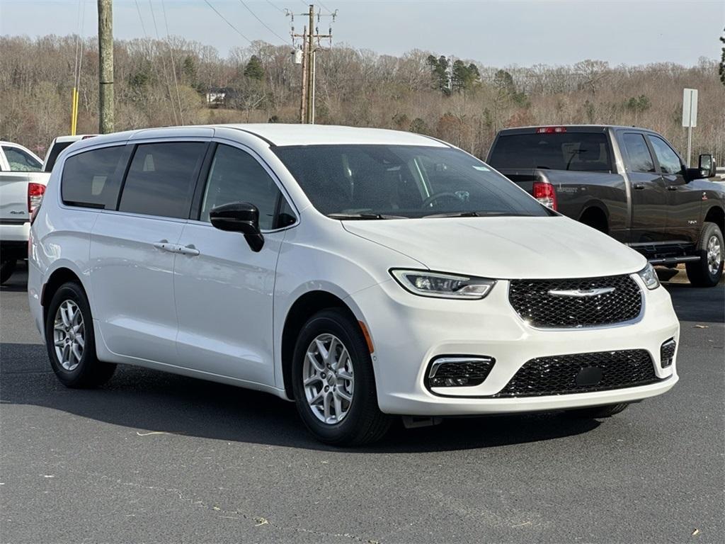 new 2025 Chrysler Pacifica car, priced at $42,995