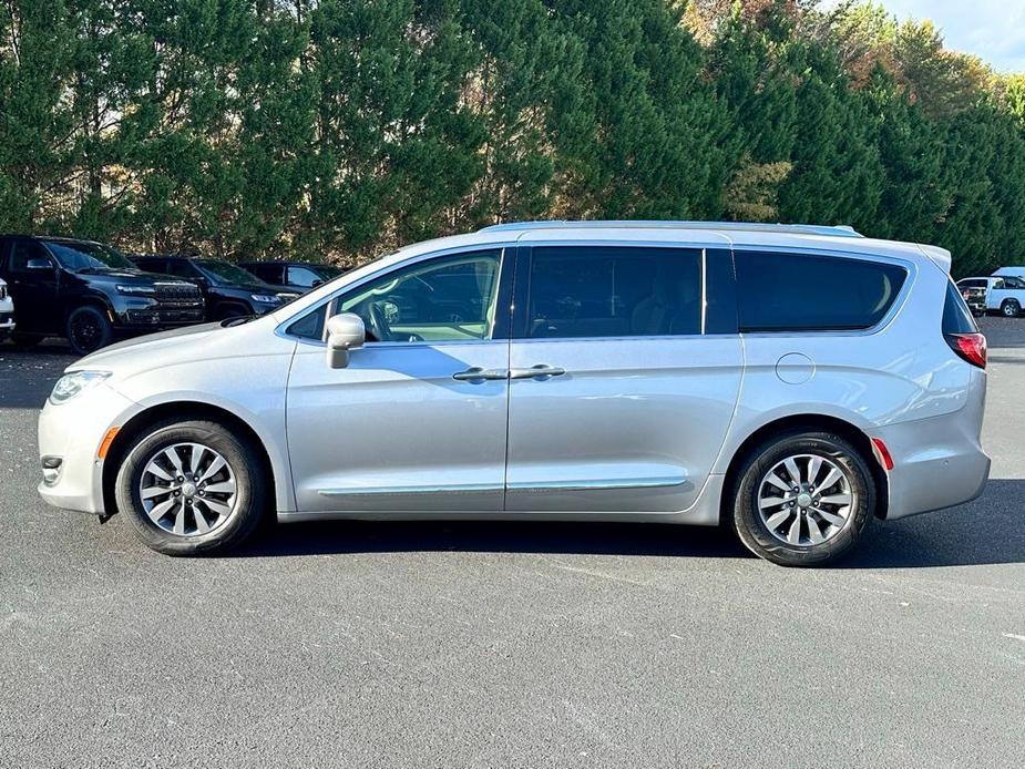 used 2019 Chrysler Pacifica car, priced at $20,995